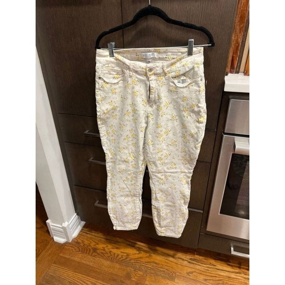 Judy blue floral jeans size 14 skinny fit